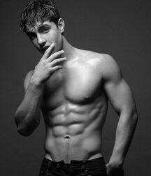 KEITH LAUE - AMERICAN MODEL 61e26d61374d2.jpg