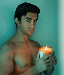 KEITH LAUE - AMERICAN MODEL 61e26d6f38828.jpg