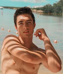 KEITH LAUE - AMERICAN MODEL 61e26d7d8d3d0.jpg
