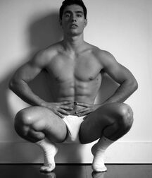 KEITH LAUE - AMERICAN MODEL 61e26da48d69e.jpg