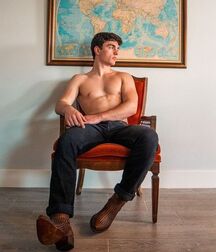 KEITH LAUE - AMERICAN MODEL 61e26e101e4a1.jpg