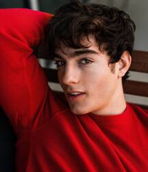KEITH LAUE - AMERICAN MODEL 61e26e2b47f48.jpg