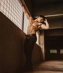 KEITH LAUE - AMERICAN MODEL 61e26e8a3b0a9.jpg