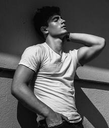 KEITH LAUE - AMERICAN MODEL 61e26e8c18197.jpg