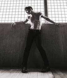 KEITH LAUE - AMERICAN MODEL 61e26e9410305.jpg
