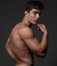 KEITH LAUE - AMERICAN MODEL 61e26eab09628.png