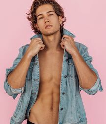 DOMINIQUE FENISON - AMERICAN MODEL 61e9638358be6.jpg