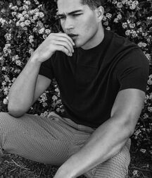 DOMINIQUE FENISON - AMERICAN MODEL 61e963ad49f52.jpg