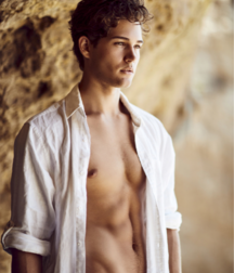 DOMINIQUE FENISON - AMERICAN MODEL 61e9648ec6347.png