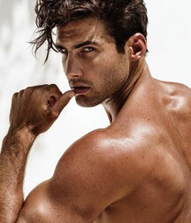 MITCHELL WICK - AUSTRALIAN MODEL