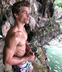 JON HERMANN - AMERICAN MODEL 61f14a7c6c687.jpg