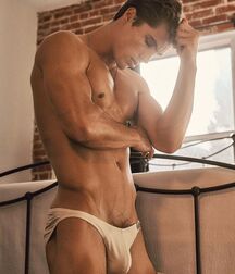 JON HERMANN - AMERICAN MODEL 61f14a9f68560.jpg