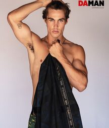 JON HERMANN - AMERICAN MODEL 61f14ae07f13a.jpg