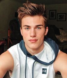 ZACH COX - AMERICAN MODEL 61f2afac38589.jpg
