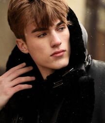 ZACH COX - AMERICAN MODEL 61f2afc0f003b.jpg