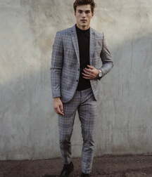 ZACH COX - AMERICAN MODEL 61f2afcc9a493.jpg