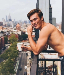 ZACH COX - AMERICAN MODEL 61f2afd2e340d.jpg