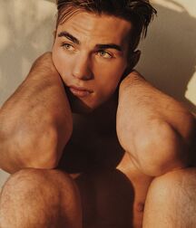 ZACH COX - AMERICAN MODEL 61f2afd4b636b.jpg