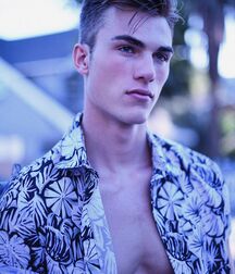 ZACH COX - AMERICAN MODEL 61f2afe199d48.jpg