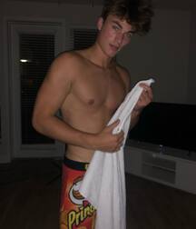 ZACH COX - AMERICAN MODEL 61f2aff325a7f.jpg