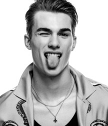 ZACH COX - AMERICAN MODEL 61f2b040a8927.jpg