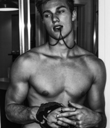 ZACH COX - AMERICAN MODEL 61f2b0443bb02.jpg