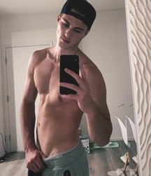 ZACH COX - AMERICAN MODEL 61f2b05e4c338.jpg