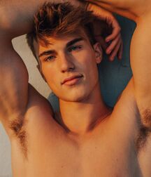 ZACH COX - AMERICAN MODEL 61f2b0620336e.jpg