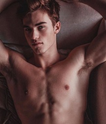 ZACH COX - AMERICAN MODEL 61f2b067dff43.jpg