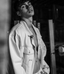 JACOB ROTT - GERMAN MODEL 61f69036dcb97.jpg