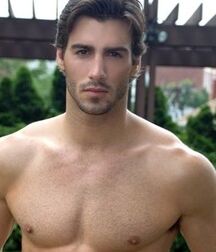 JUSTIN CLYNES - AMERICAN MODEL 620a48fa27cc5.jpg