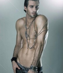 JUSTIN CLYNES - AMERICAN MODEL 620a490c19e49.jpg