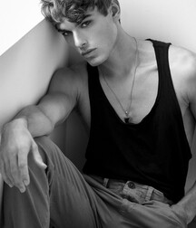 JOHN MICHAEL GUIDO - AMERICAN MODEL 6220bce235c9d.jpg