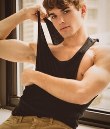 JOHN MICHAEL GUIDO - AMERICAN MODEL 6220bce5cb8a0.jpg