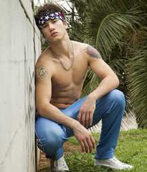 Gustavo Salazar - Argentinian Model 62237dbe740a9.jpg