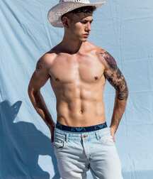 Gustavo Salazar - Argentinian Model 62237e22d32f7.jpg