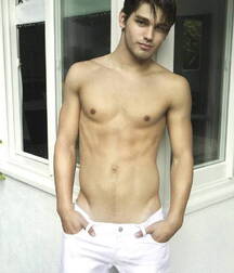 Justin Gaston 62248269de066.jpg