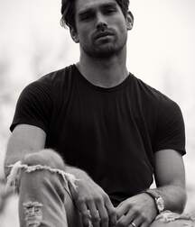 Justin Gaston 62248288e0084.jpg