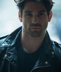 Justin Gaston 6224828ace73f.jpg