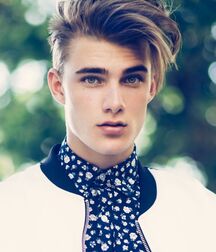 Matthew Pollock - American Model 622dbe761d01b.jpg