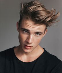 Matthew Pollock - American Model 622dbe98bfb41.jpg