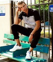 Matthew Pollock - American Model 622dbec24c57a.jpg