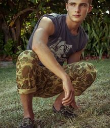 Matthew Pollock - American Model 622dbecc399e9.jpg