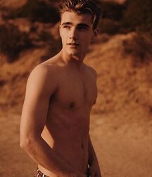 Matthew Pollock - American Model 622dbed2125de.jpg