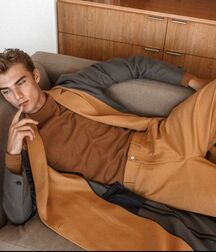Matthew Pollock - American Model 622dbed3ce9eb.jpg