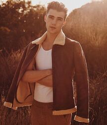 Matthew Pollock - American Model 622dbed677548.jpg