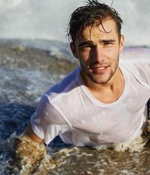 Matthew Pollock - American Model 622dbedac5526.jpg
