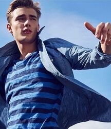 Matthew Pollock - American Model 622dbf1dd0708.jpg