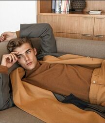 Matthew Pollock - American Model 622dbf2a408dd.jpg