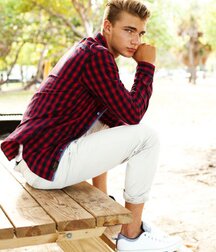 Matthew Pollock - American Model 622dbf38965f7.jpg